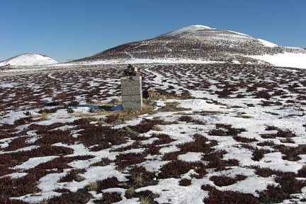 Borne frontière 309 sur la crête Sud-Ouest du pic de Bacanère