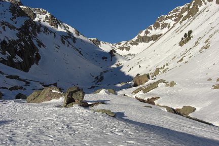 Le barranco de Culivillas vers le plateau d'Anayet, à Espelunziecha