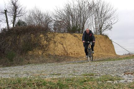 Passage au Fort de César, près du chemin Henri IV