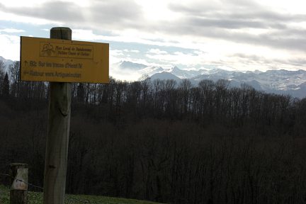 Sur le chemin Henri IV, vue sur les pics de Gabizos