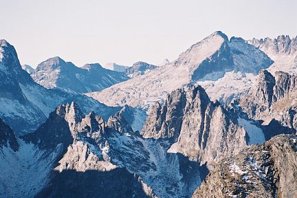 Les aiguilles de la Taillante et du Pilat depuis le Monné