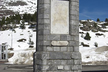 Borne frontière 305 bis, col du Somport