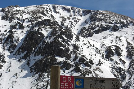Fléchage du GR 65.3 au col du Somport