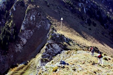 Descente du Pique Poque vers le Pas de l'Âne
