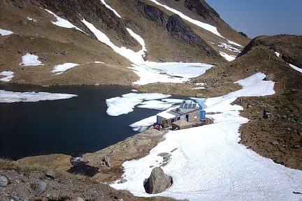 Le refuge de Venasque, pic de Sauvegarde