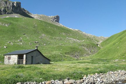 Ravin du ruisseau de Rébec vers la crête Sud-Ouest du Caillabet