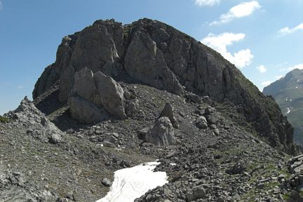 Falaise Sud du Caillabet de Rébec et sa cheminée d'accès