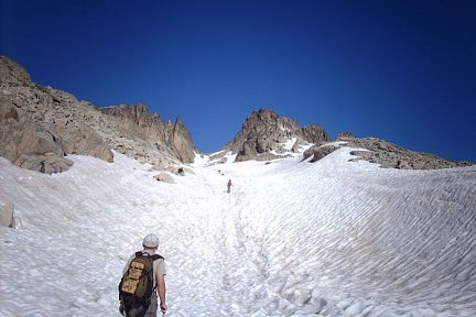 Voie normale du pic de Néouvielle vers la brèche de Chausenque
