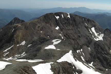 Le pic du Montcalm vu depuis le sommet de la Pica d'Estats