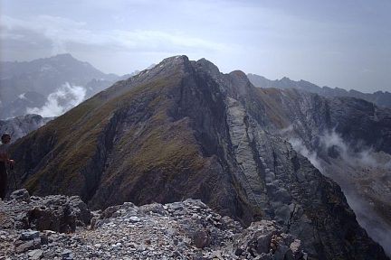 Petit Gabizos, vue sommitale sur le Grand Gabizos et les Taillades Blanques