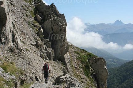 Le Pas d'Azuns, du cirque de Lescun vers Lees-Athas