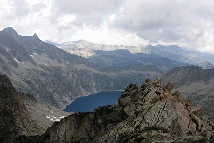 Pic Maubic, vue avec le lac de Cap de Long