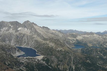 Pic de Bugatet, vue sur le Néouvielle et les lacs de Cap de Long, Aumar et Aubert