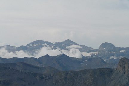 Pic de Bugatet, vue sur le Mont Perdu