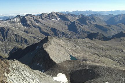 Massif du Perdiguère depuis le sommet du pico Posets