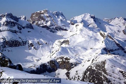 Massif d'Aspe vu depuis le Vertice d'Anayet