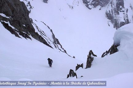 Brèche de Gabardères sur l'arête ouest du Lurien