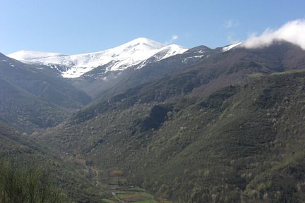 Le Cerro San Lorenzo depuis la route de Valdezcaray