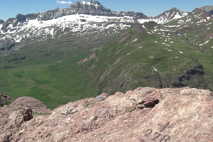 Vallée d'Aguas Tuertas depuis le col d'Arlet