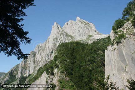 Le Dec de Lhurs depuis la montée vers le lac de Lhurs