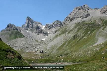 Lac de Lhurs, La Table et le pic des Trois Rois
