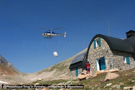 Héliportage au refuge de Baysselance