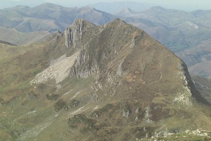 Double sommet de Chardékagagna vu depuis la Kartxela