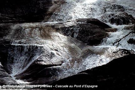 Cascade près du pont d'Espagne