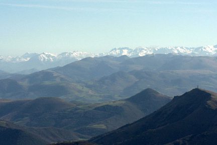 Pic du Midi de Bigorre vu du sommet du pic d'Iparla