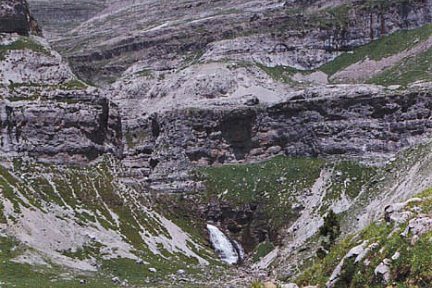 Cirque de Soaso et cascade de la Cola de Caballo, Faja de Pelay