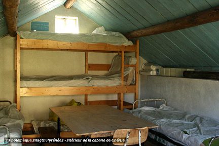 Cabane de Chérue, un abri simple et suffisant