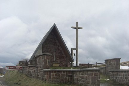Puerto de Ibaneta (1057 m), départ vers le Lindus