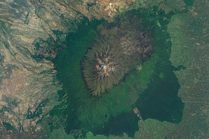Photo satellite du Mont Kenya (NASA)
