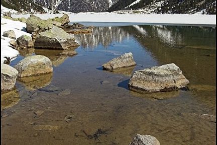 Lac de Gaube en avril 2008