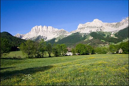 Grand Veymont depuis le début de la randonnée