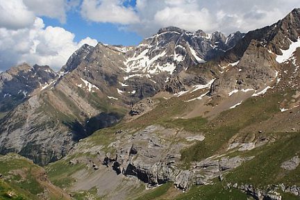 Astazous et Marboré depuis le col de Tentes