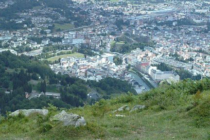 Vue panoramique de Lourdes depuis le Béout