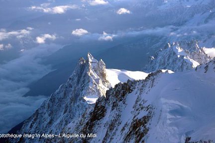 Aiguille du Midi en contrebas