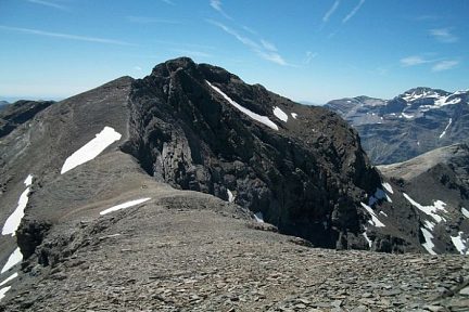 Crête de la Munia vue depuis le pic de Sere Mourène