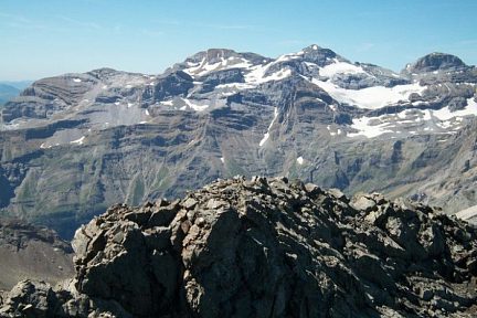Las Tres Sorores et le Cylindre vus depuis le pic de la Munia