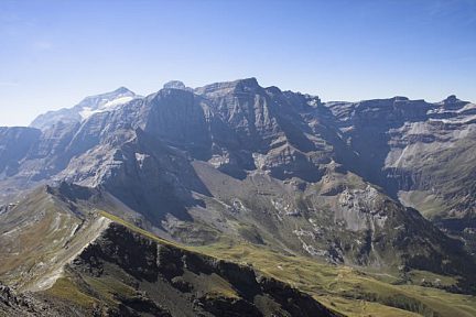 Marboré et massif du Mont Perdu depuis le Pimené