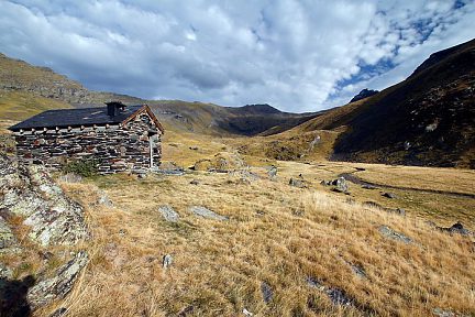 Cabane des Aguilous, vue sur le pic de la Géla et le Gerbats