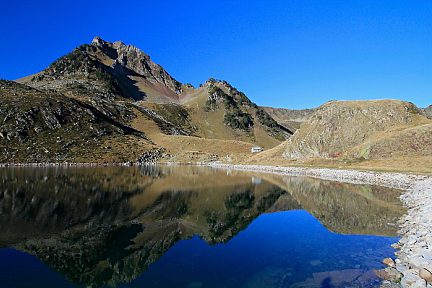 Lac Dets Coubous depuis le barrage
