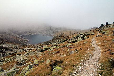Randonnée dans les Pyrénées : lac Estagnol