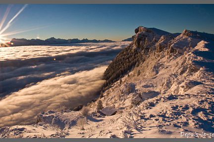 Lever de soleil sur le Rocher du Baconnet
