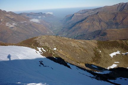 Vallon de Gourziotte et vallée d'Ossau depuis le Signal du Gourzy