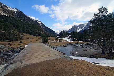 Pont de Camou dans les Pyrénées