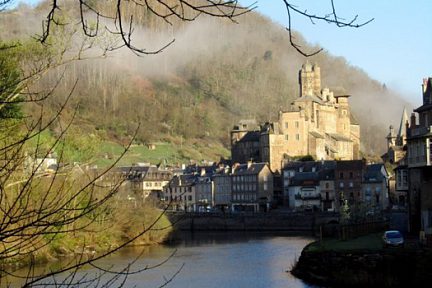 Randonnée à Estaing sur les chemins de Compostelle, Aveyron