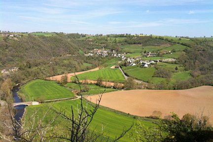 Vallée de l'Aveyron, randonnée VTT en boucle sur Ruols, vue 1