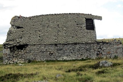 Buron en ruine sur l'Aubrac